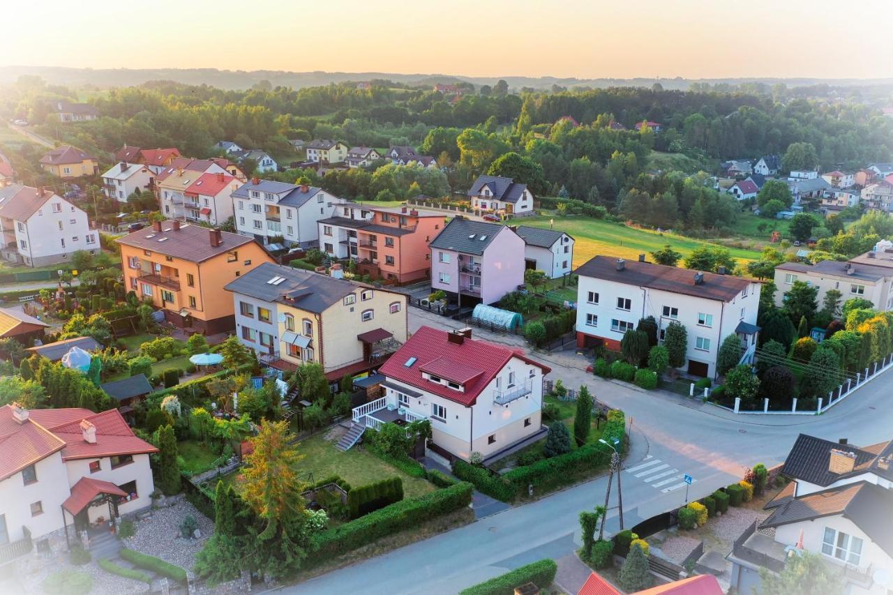 Dom Wakacyjny Na Tulipanowej W Chmielnie Chmielno Bagian luar foto